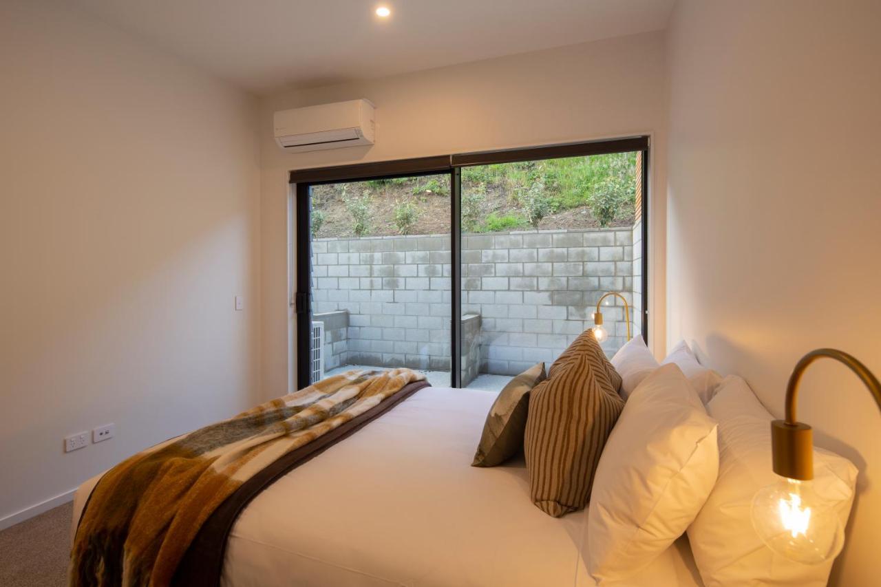 4 Bedroom Home With Elevated Views Of Lake Wakatipu & The Remarkables Queenstown Exteriör bild